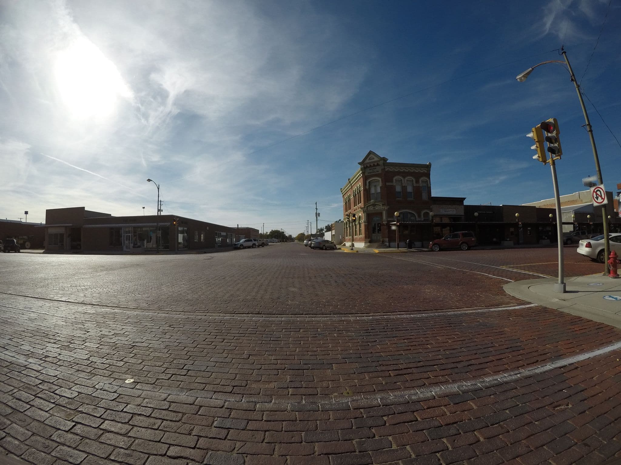 Street view near The LandMark Inn, McCook — © toebee (CC BY-SA · Mapillary)