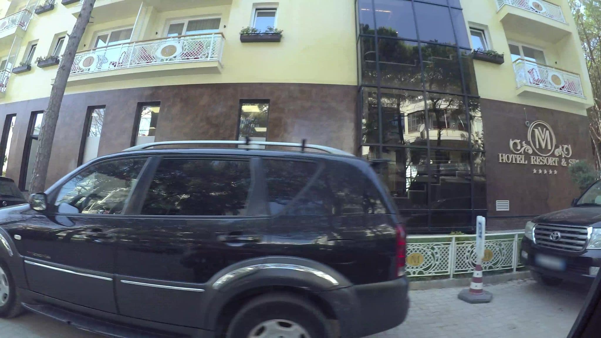 Street view near VM Hotel Resort & Spa, Rrashbull — © kaart_3 (CC BY-SA · Mapillary)