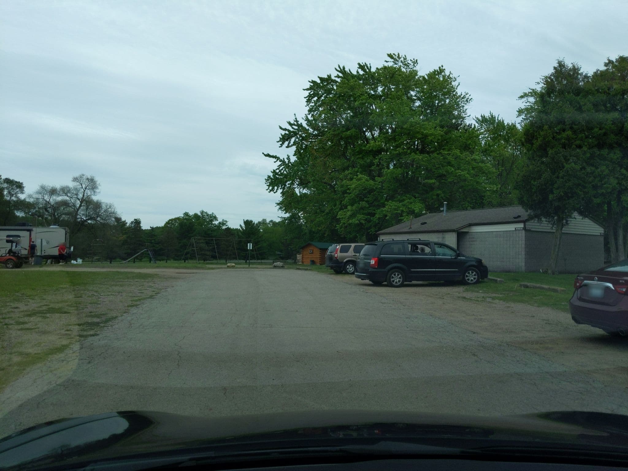 Street view near Pleasant Lake Campground, Leslie — © treestryder (CC BY-SA · Mapillary)