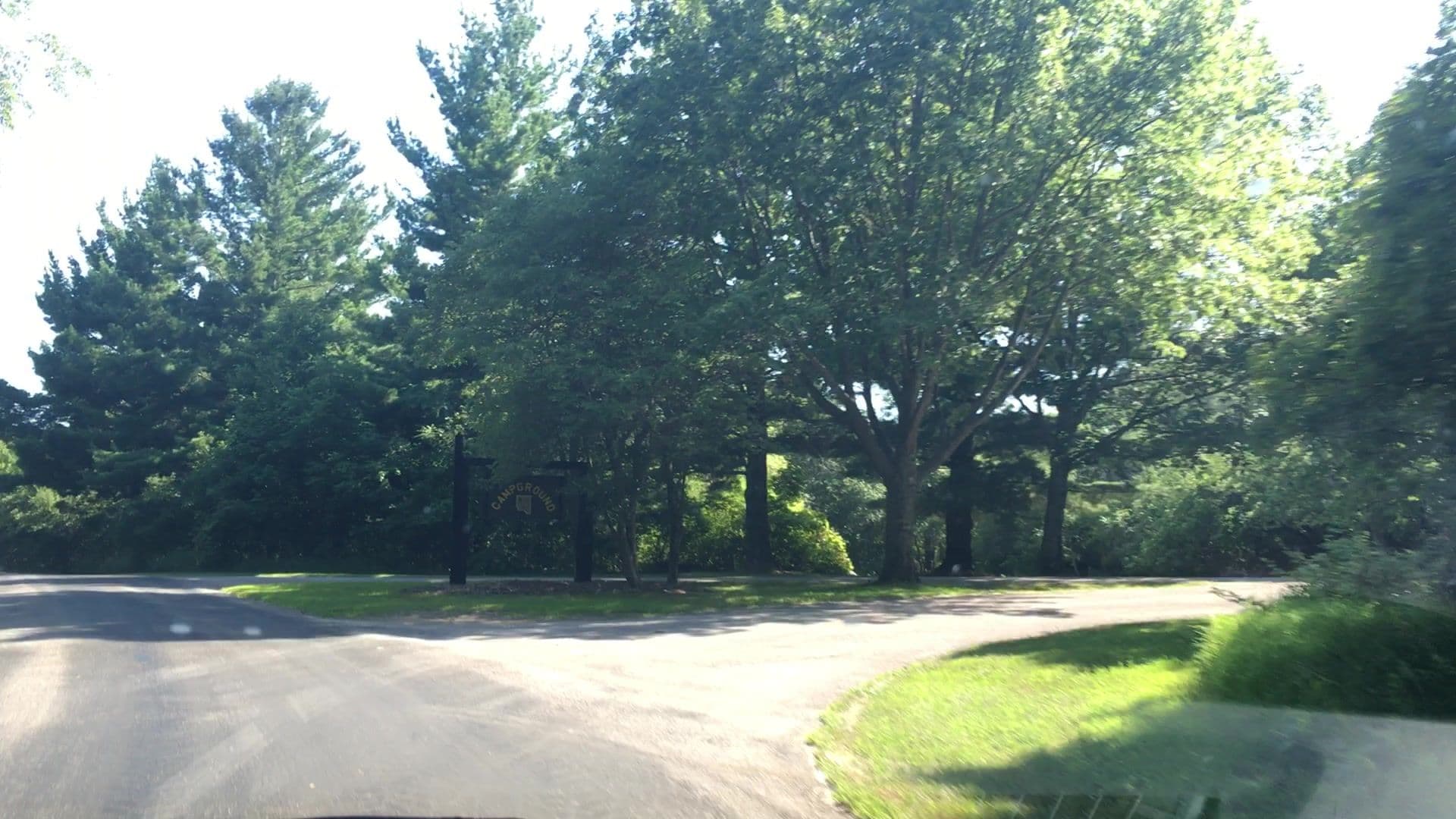 Street view near Kent Park Family Campground, North Liberty — © lvl5 (CC BY-SA · Mapillary)