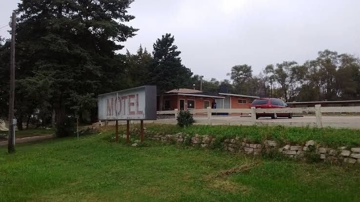 Cedar Motel, Motel in McCook