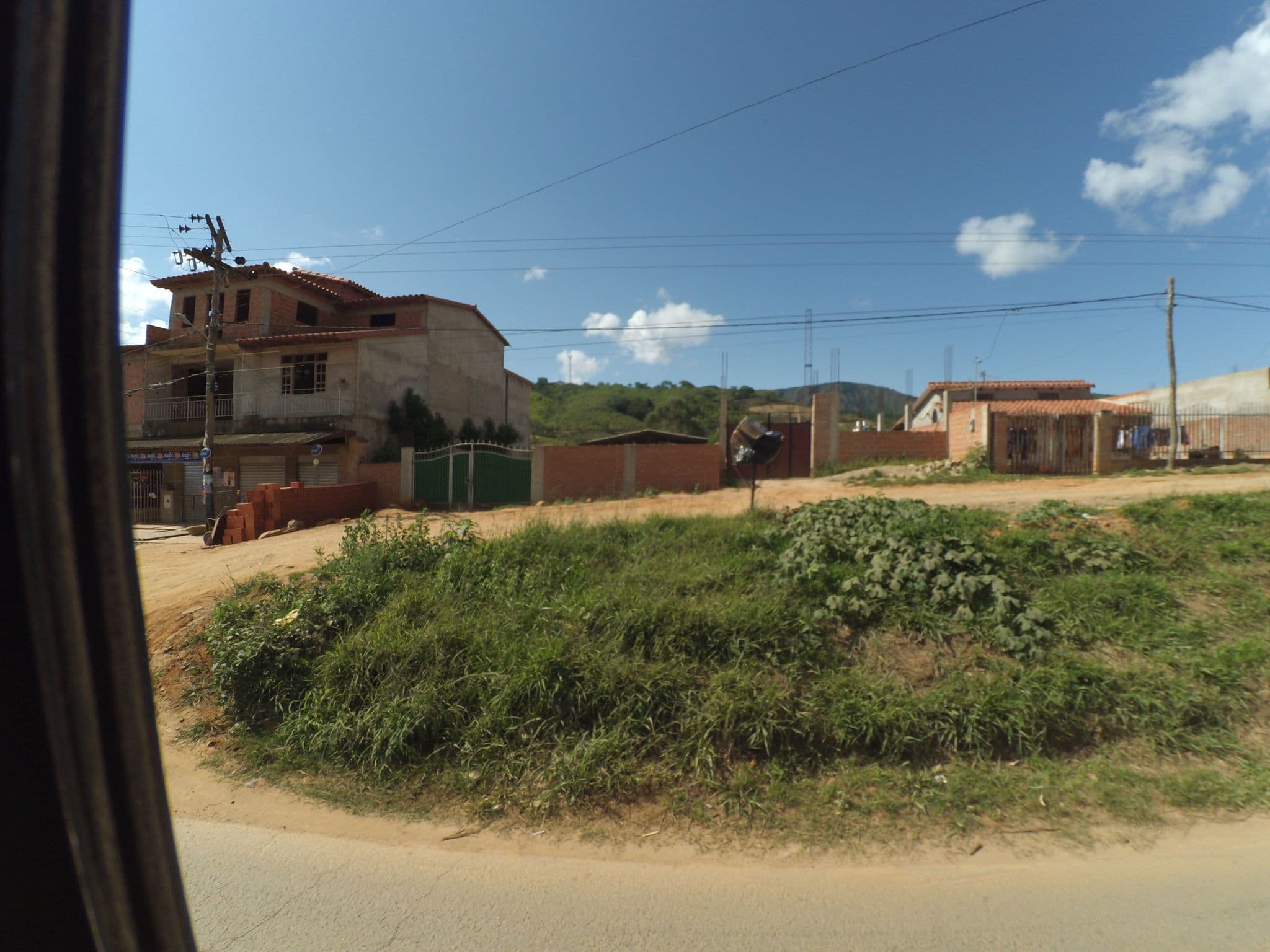 Street view near La Casona, Samaipata — © yoviajo (CC BY-SA · Mapillary)