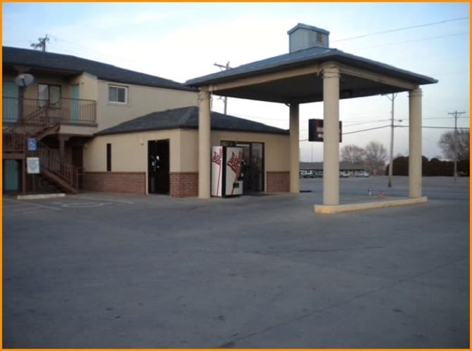 Heritage Inn, Motel in Haysville