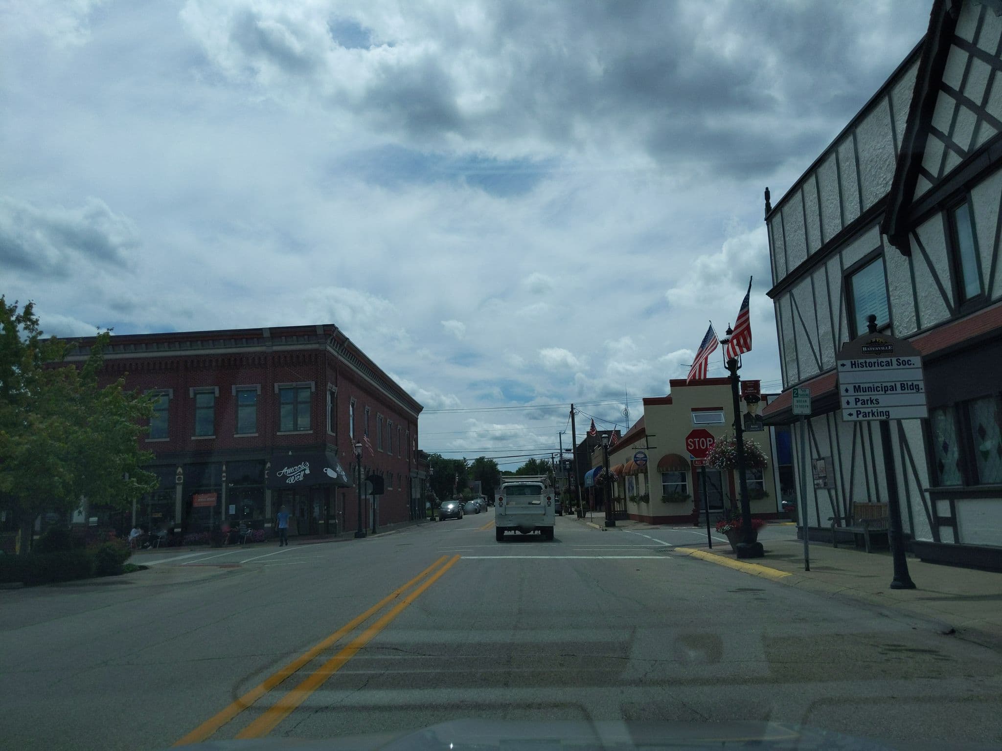 Street view near The Sherman Inn, Sunman — © kennystier (CC BY-SA · Mapillary)