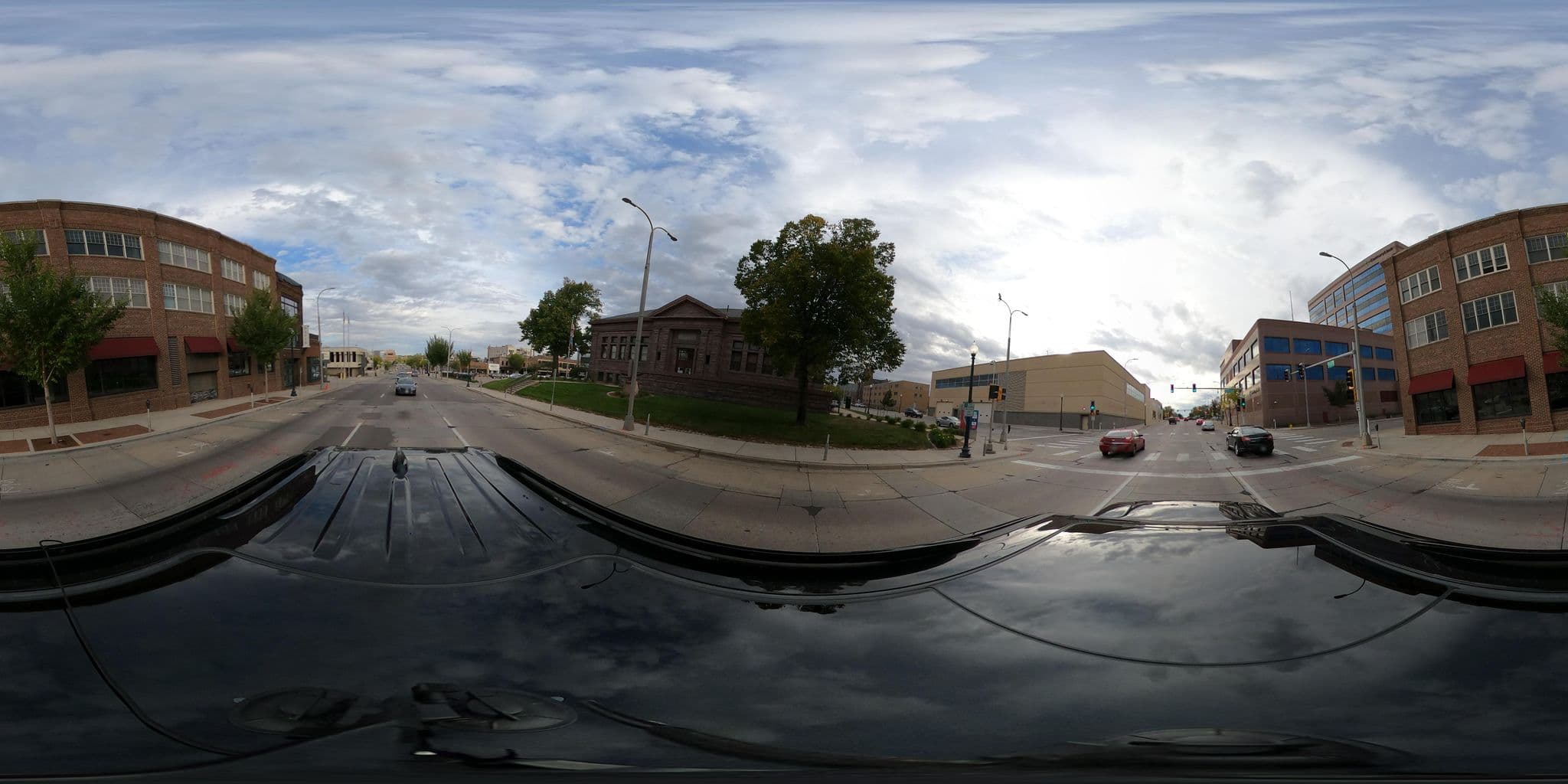 Street view near Carnegie Lofts, Sioux Falls — © justinmeyers (CC BY-SA · Mapillary)