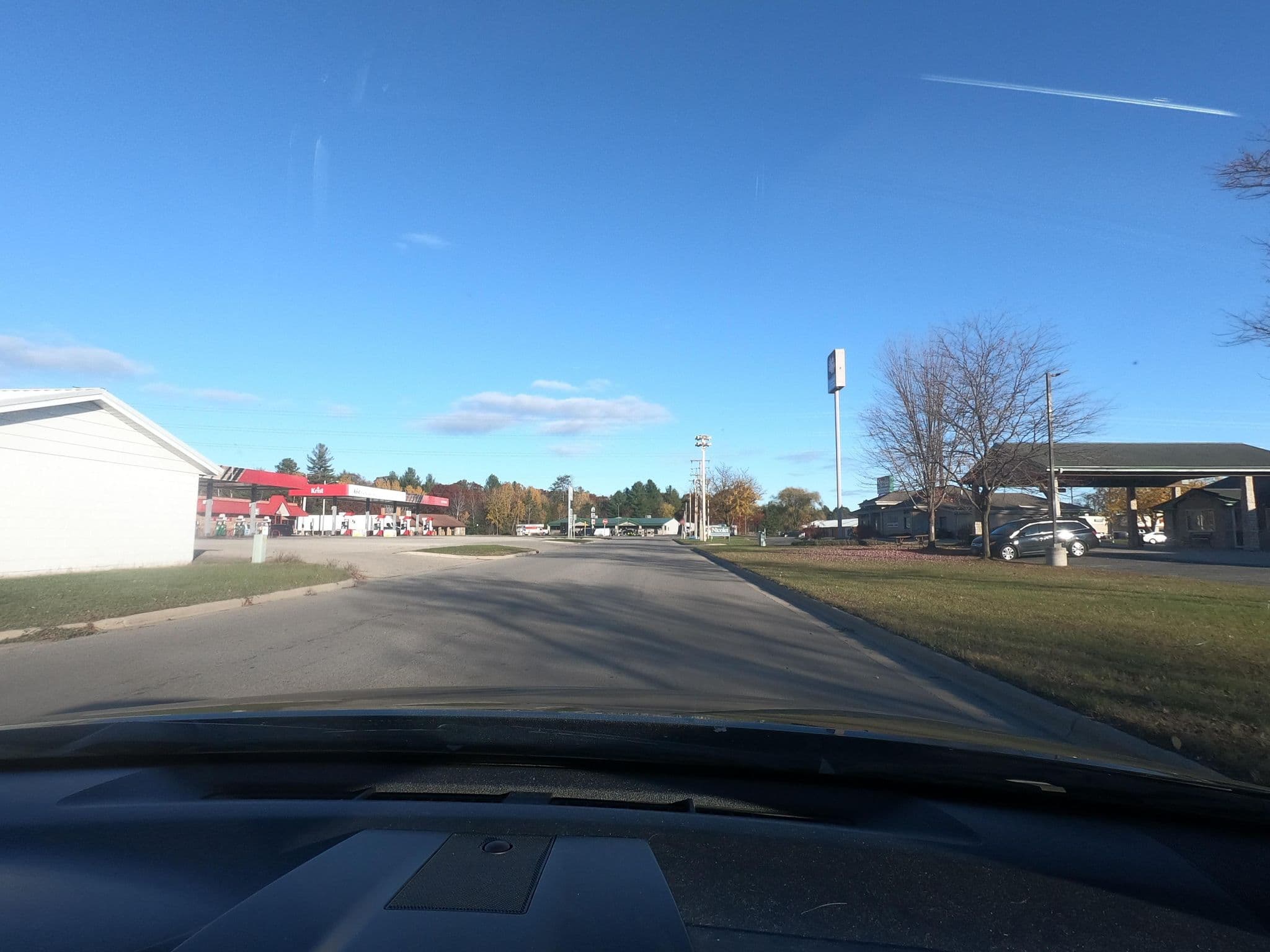 Street view near Crivitz Lodge, Peshtigo — © theman (CC BY-SA · Mapillary)