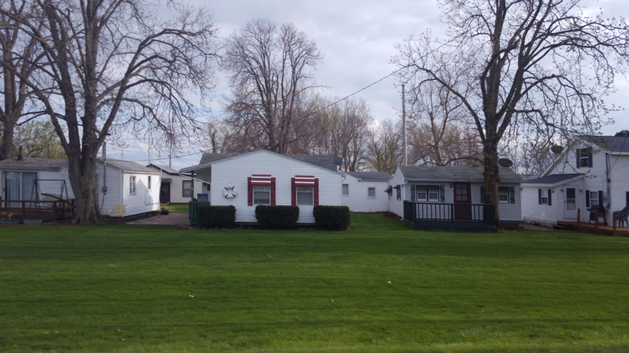 Street view near Zeller's Beach, Sandusky — © jbthemilker (CC BY-SA · Mapillary)