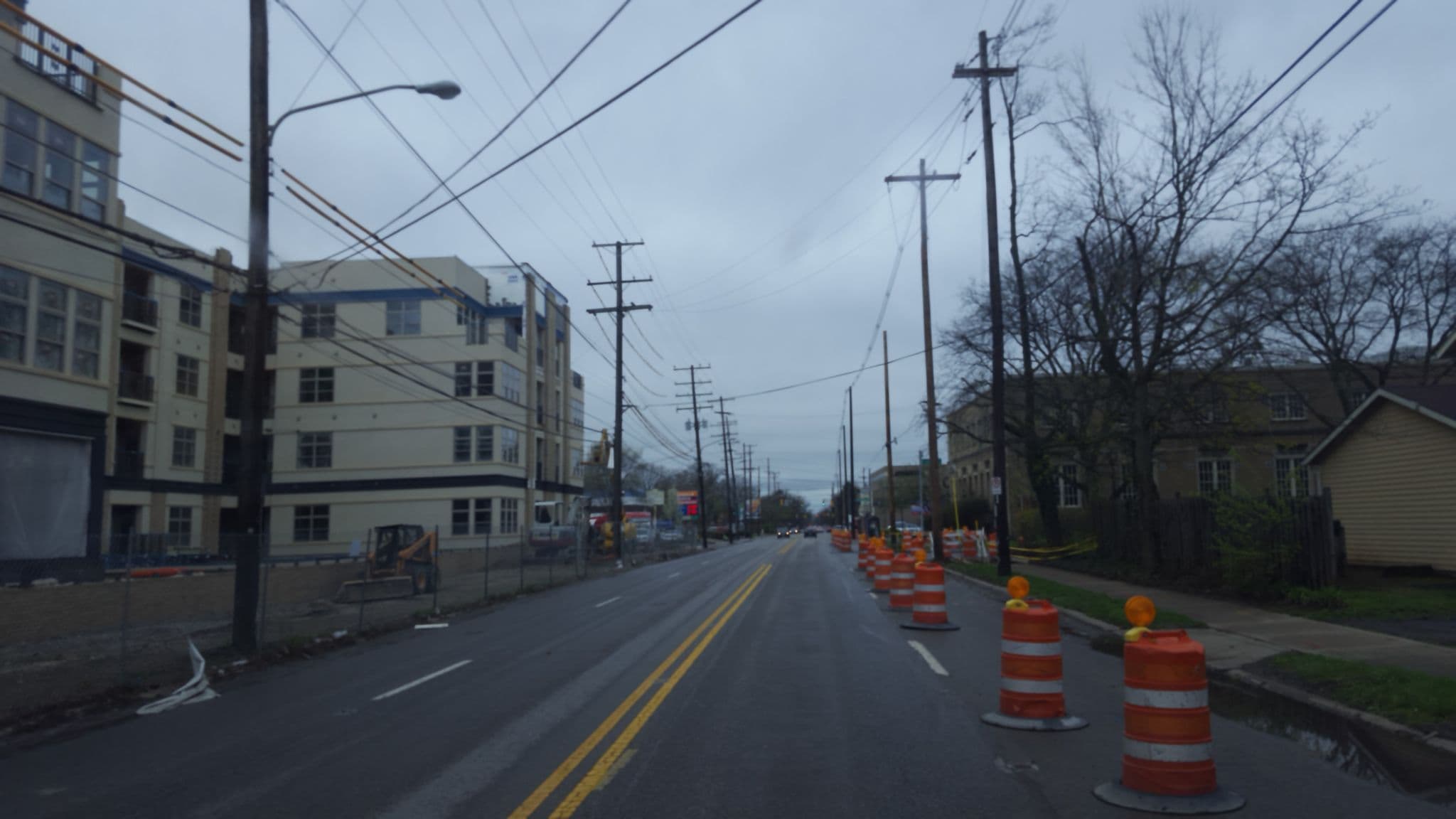 Street view near The Deco, Worthington — © jbthemilker (CC BY-SA · Mapillary)