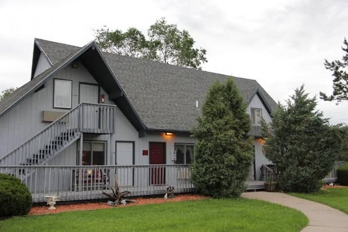 Sweetgrass Inn, Guesthouse in Colonial Pine Hills