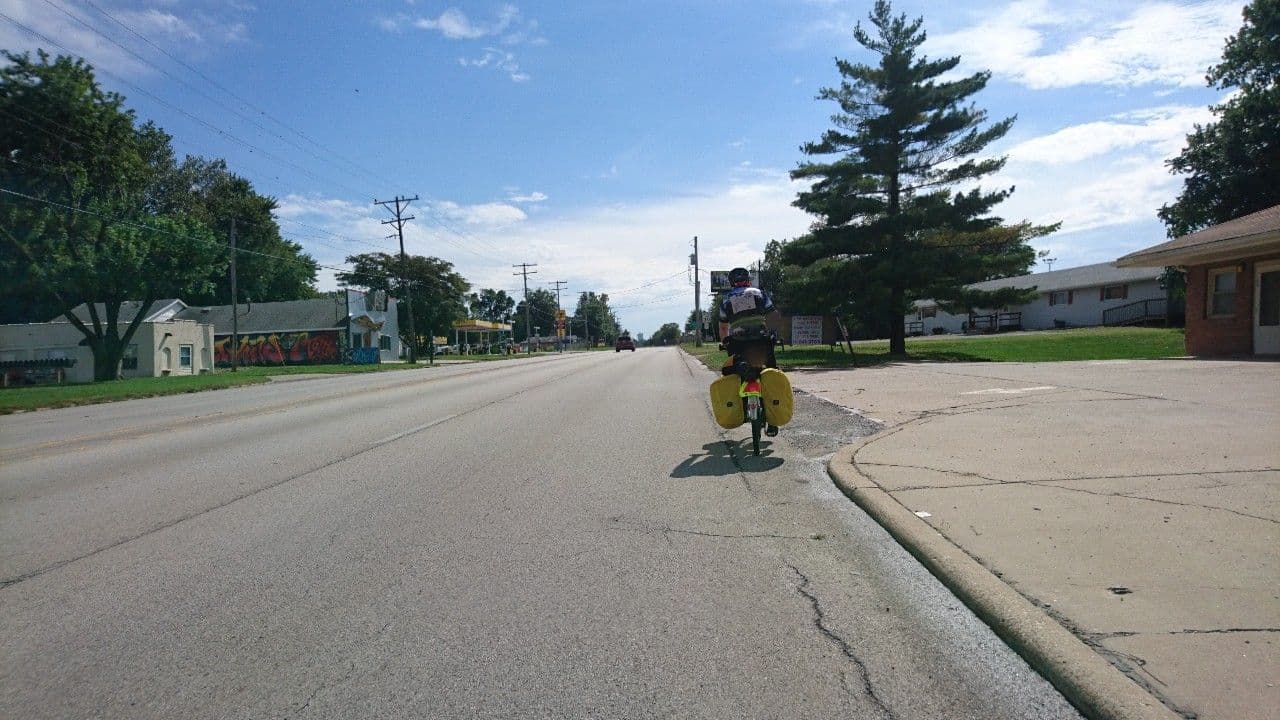 Street view near Countryside Inn, Leland Grove — © voschix (CC BY-SA · Mapillary)