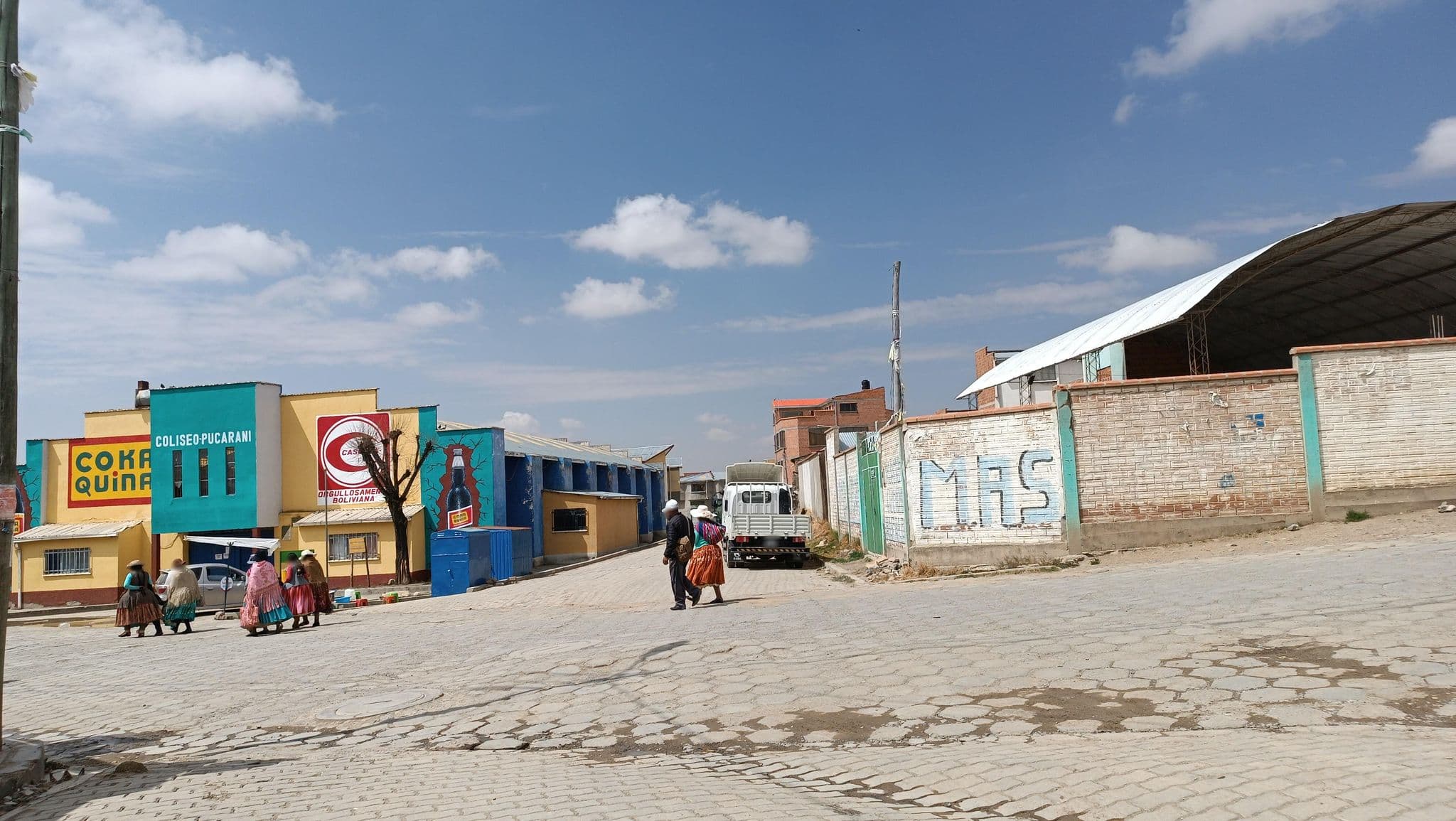 Street view near Residencial Huayna Potosi, Pucarani — © MarcosGabriel (CC BY-SA · Mapillary)