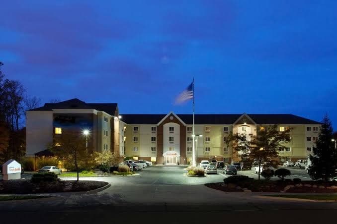 Sonesta Simply Suites Cleveland North Olmsted, Hotel in North Olmsted