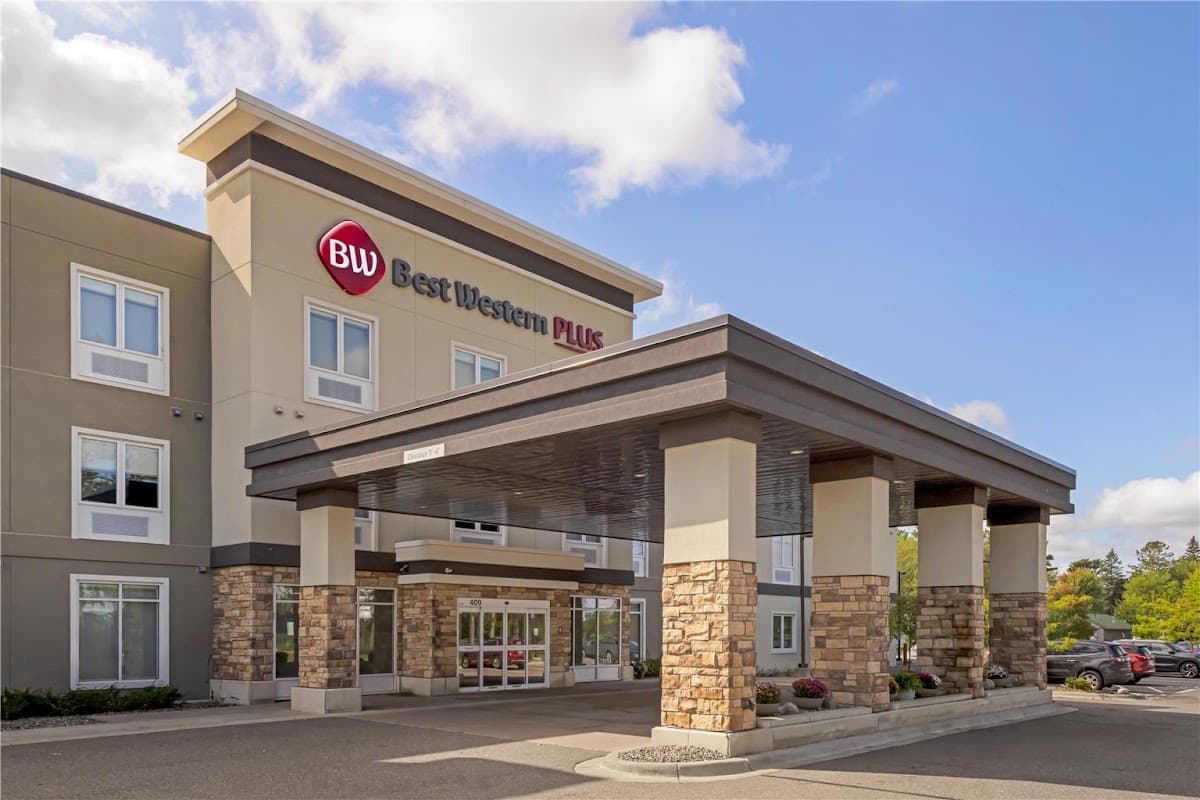 Best Western Plus, Hotel in Isanti