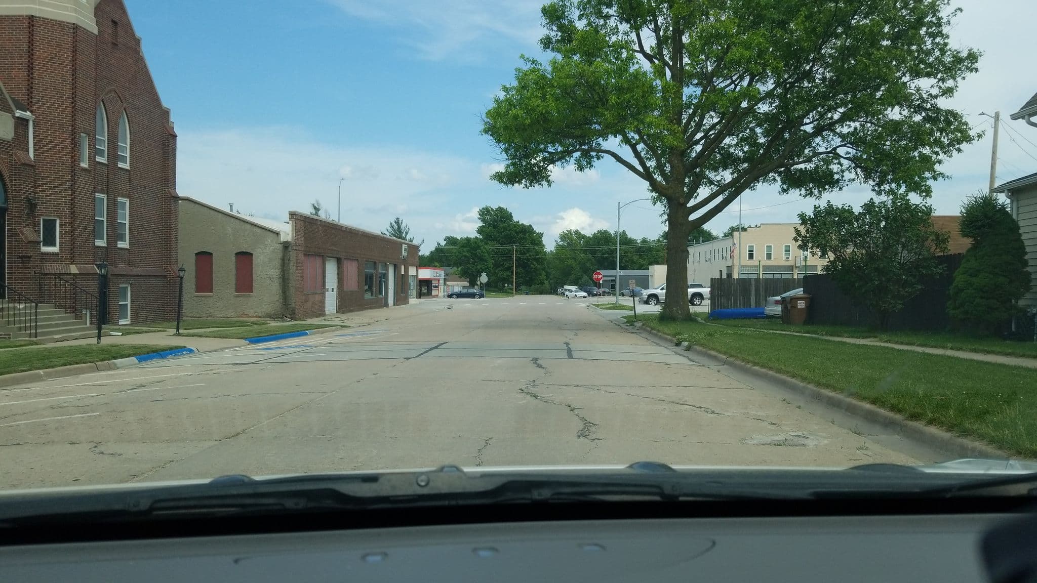 Street view near The Roost, Yutan — © midnightcomm (CC BY-SA · Mapillary)