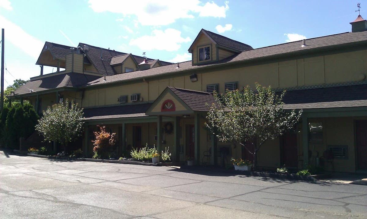 Riverfront Inn, Hotel in Mount Clemens