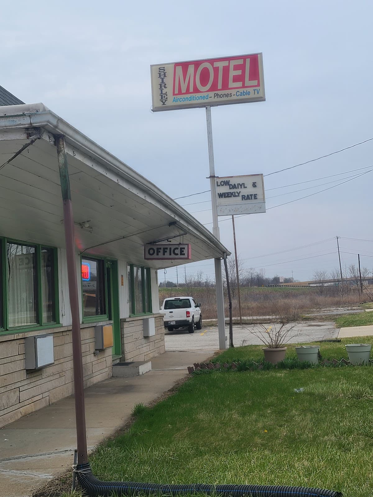 Shirley Motel, Motel in Gulivoire Park