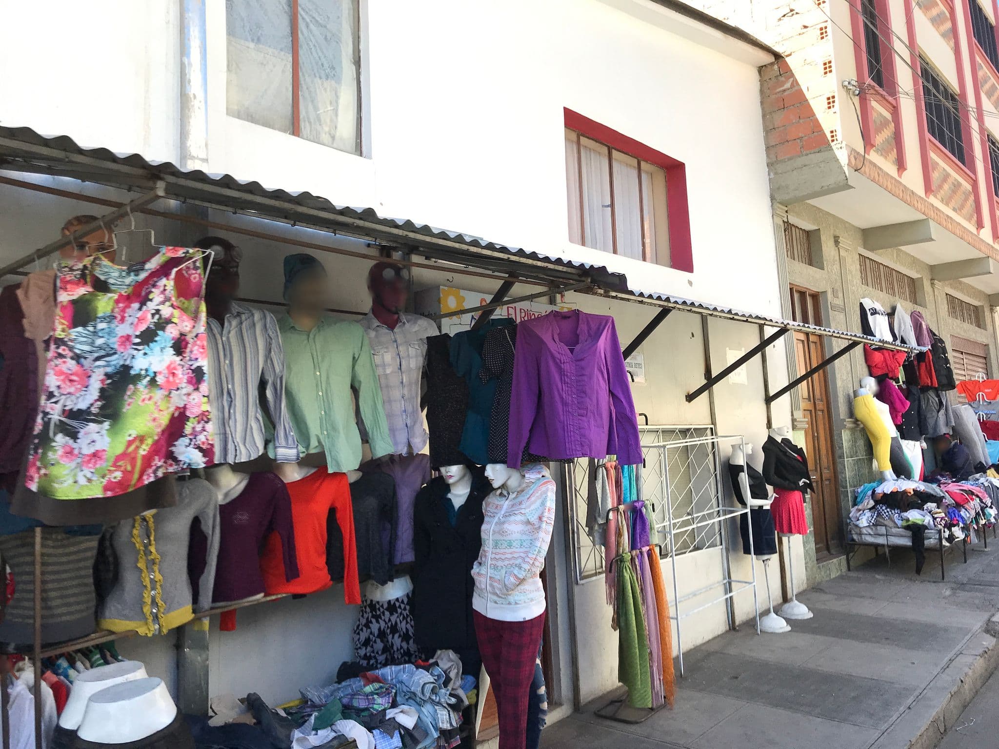 Street view near Cuartos en Alquiler, Sucre — © ejegg (CC BY-SA · Mapillary)
