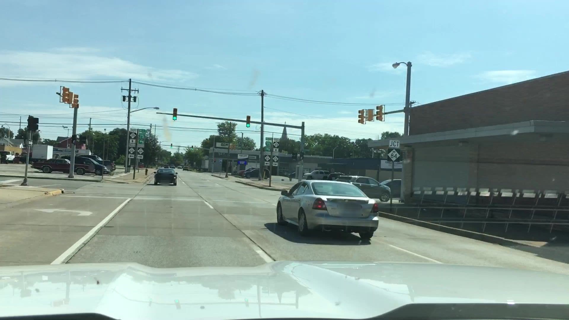 Street view near Comfort Inn, Bay City — © lvl5 (CC BY-SA · Mapillary)