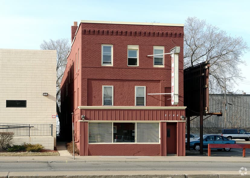Midwest Hotel, Hotel in Longfellow Community