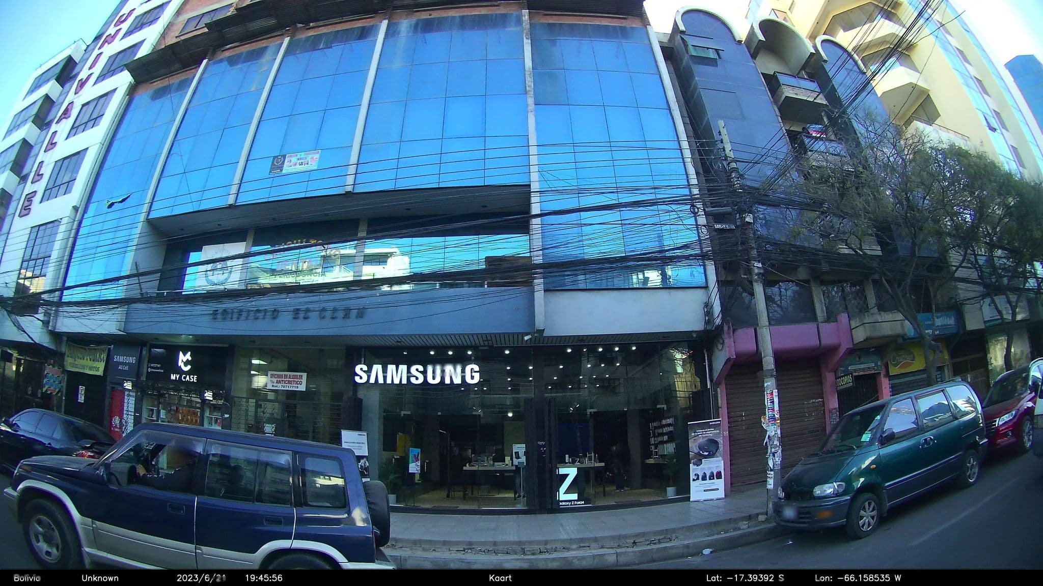 Street view near Hotel Magno, Cochabamba — © kaart_2 (CC BY-SA · Mapillary)