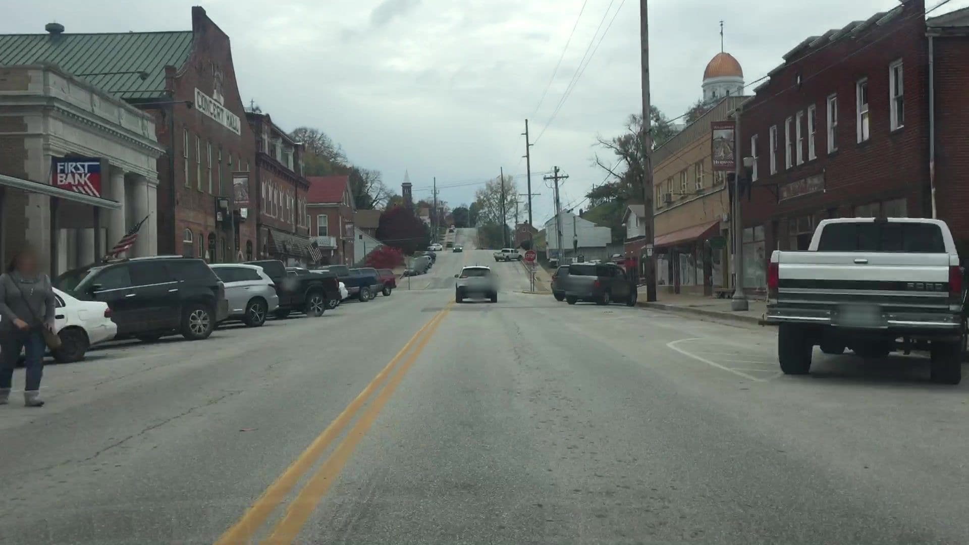 Street view near Half Corked Inn, Hermann — © lvl5 (CC BY-SA · Mapillary)