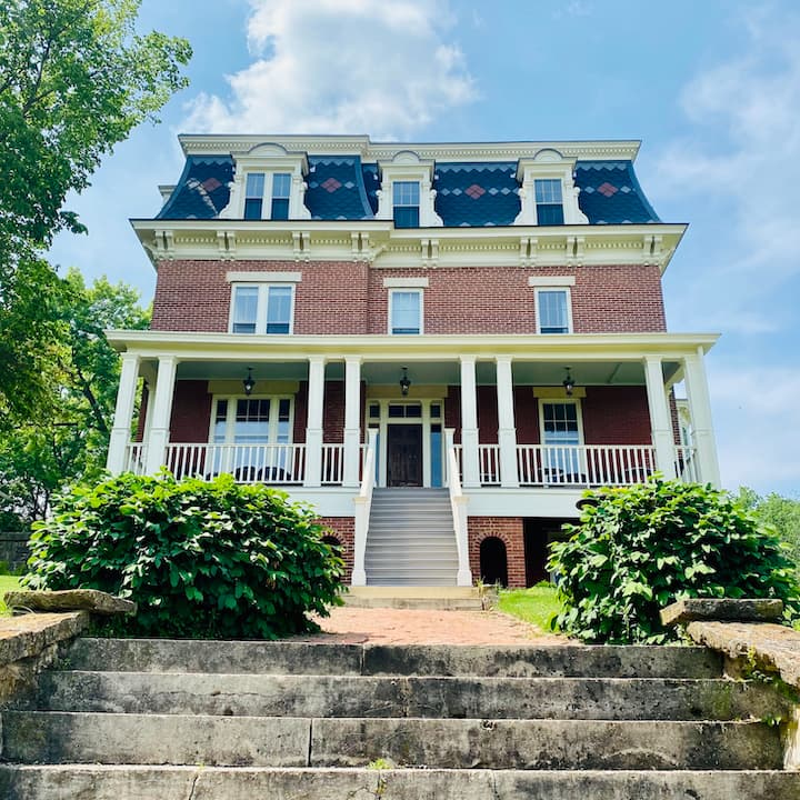 Felt Manor, Guesthouse in Galena