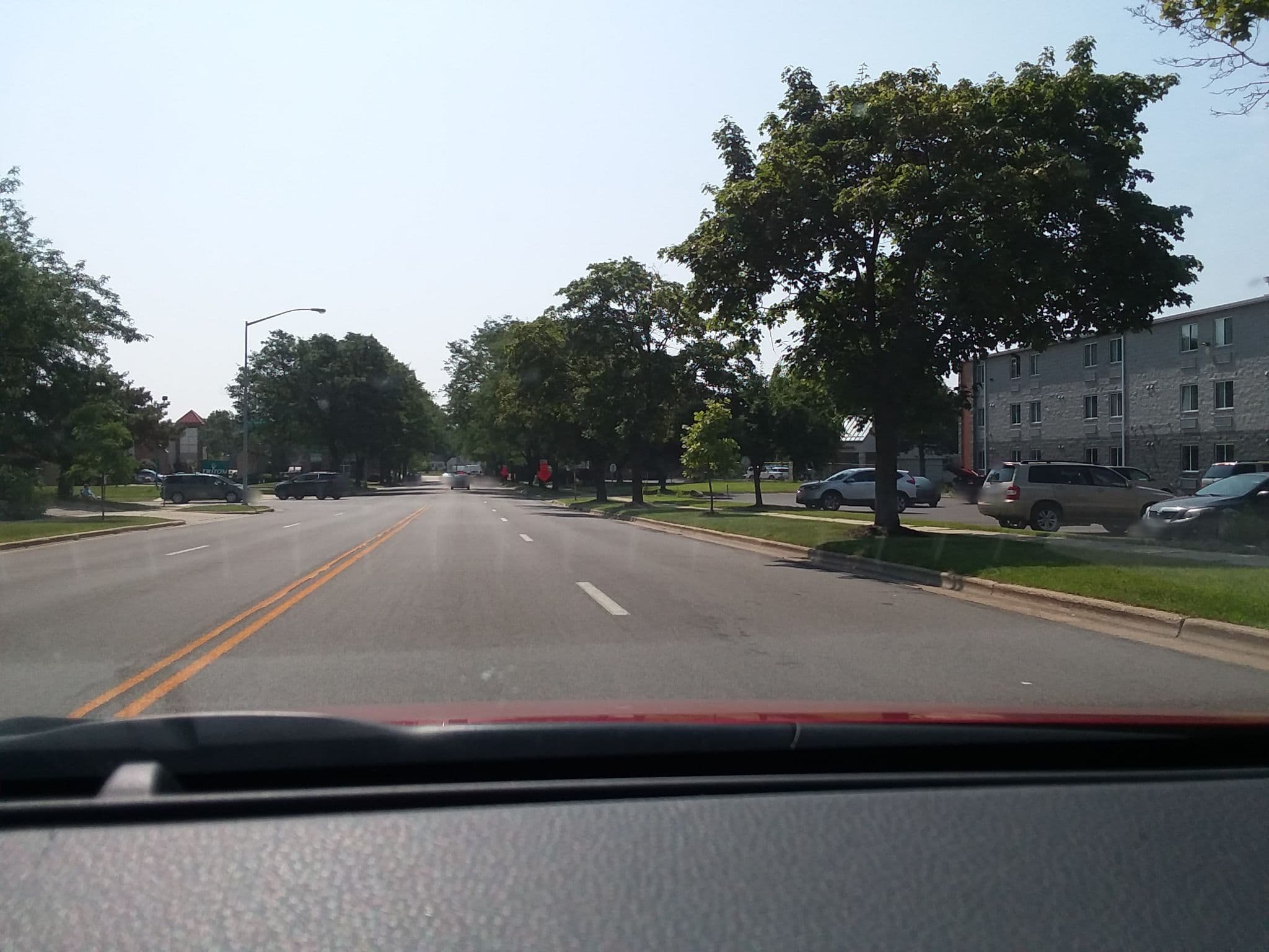 Street view near AmericInn, Maple Bluff — © shantalb (CC BY-SA · Mapillary)