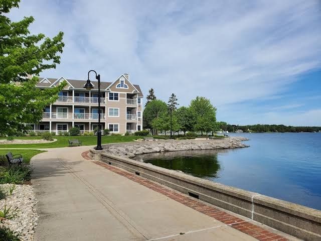 Bridgeport Waterfront Resort, Hotel in Sturgeon Bay