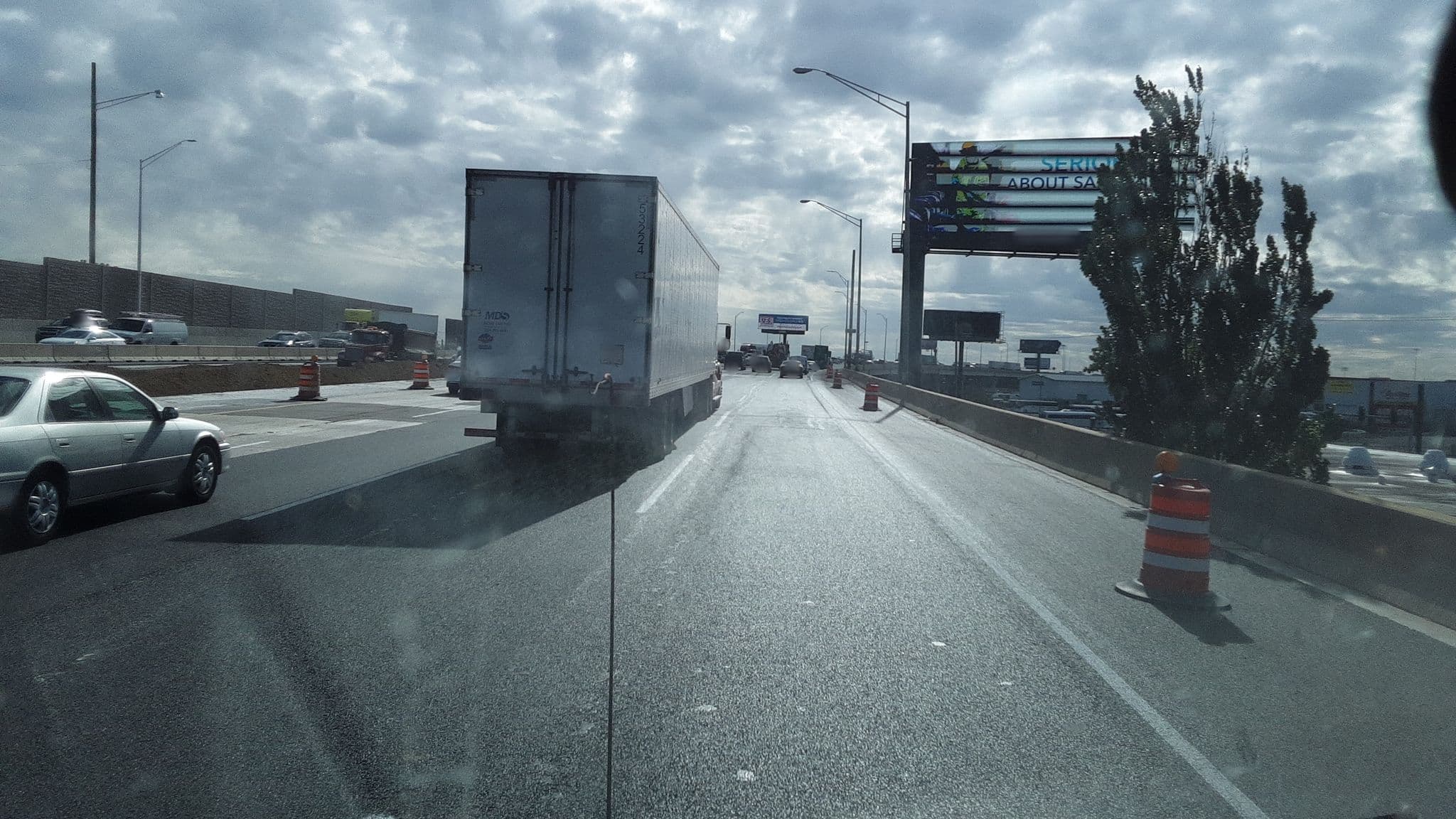 Street view near Quality Inn O'Hare Airport, Schiller Park — © jbthemilker (CC BY-SA · Mapillary)