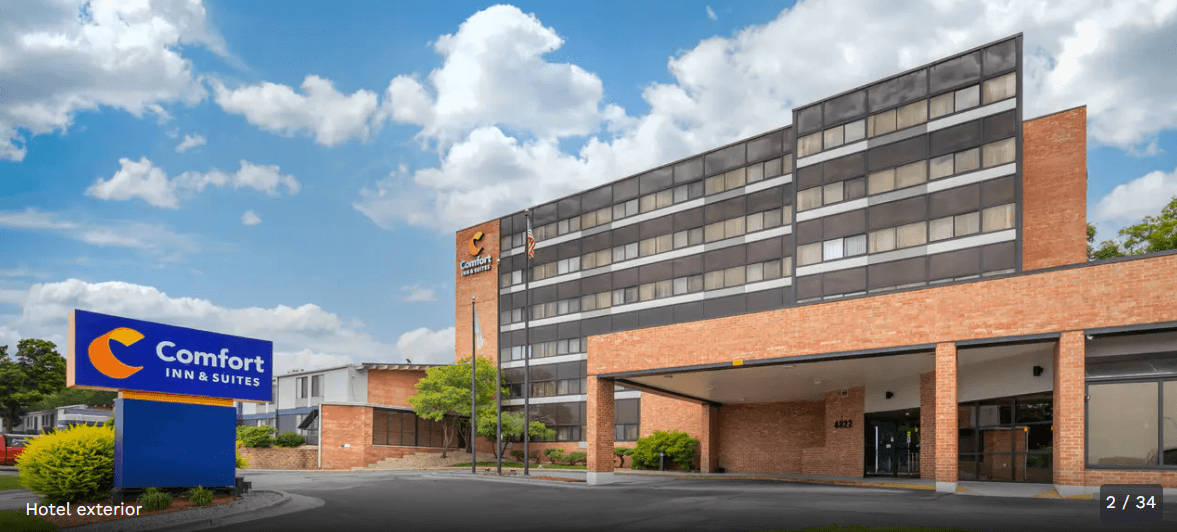 Comfort Inn & Suites, Hotel in Maple Bluff