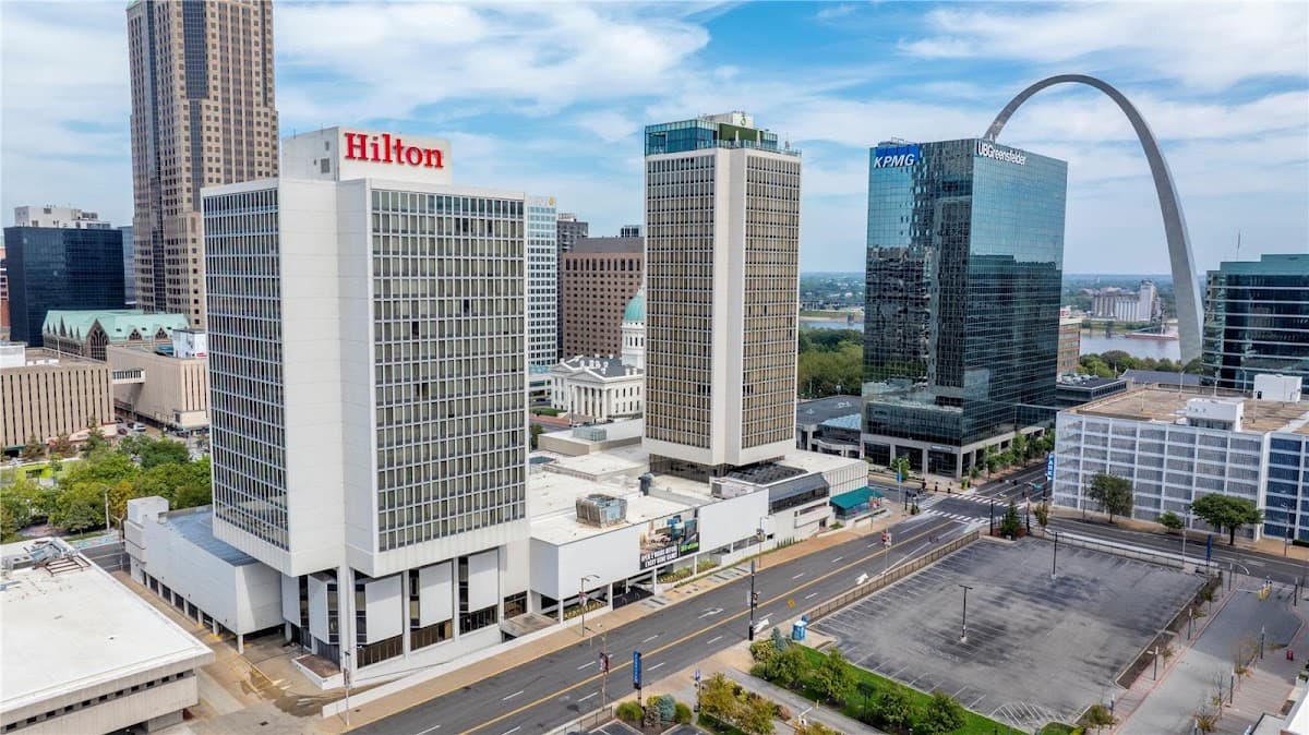 Hilton St. Louis at the Ballpark, Hotel in St. Louis