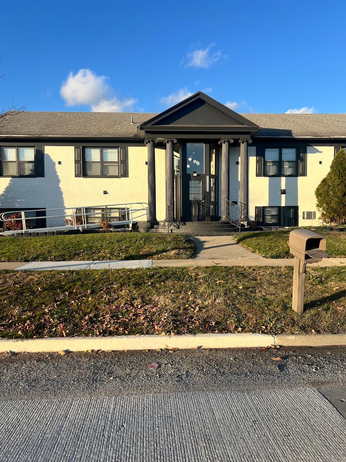 The DTW Suites, Hotel in Romulus
