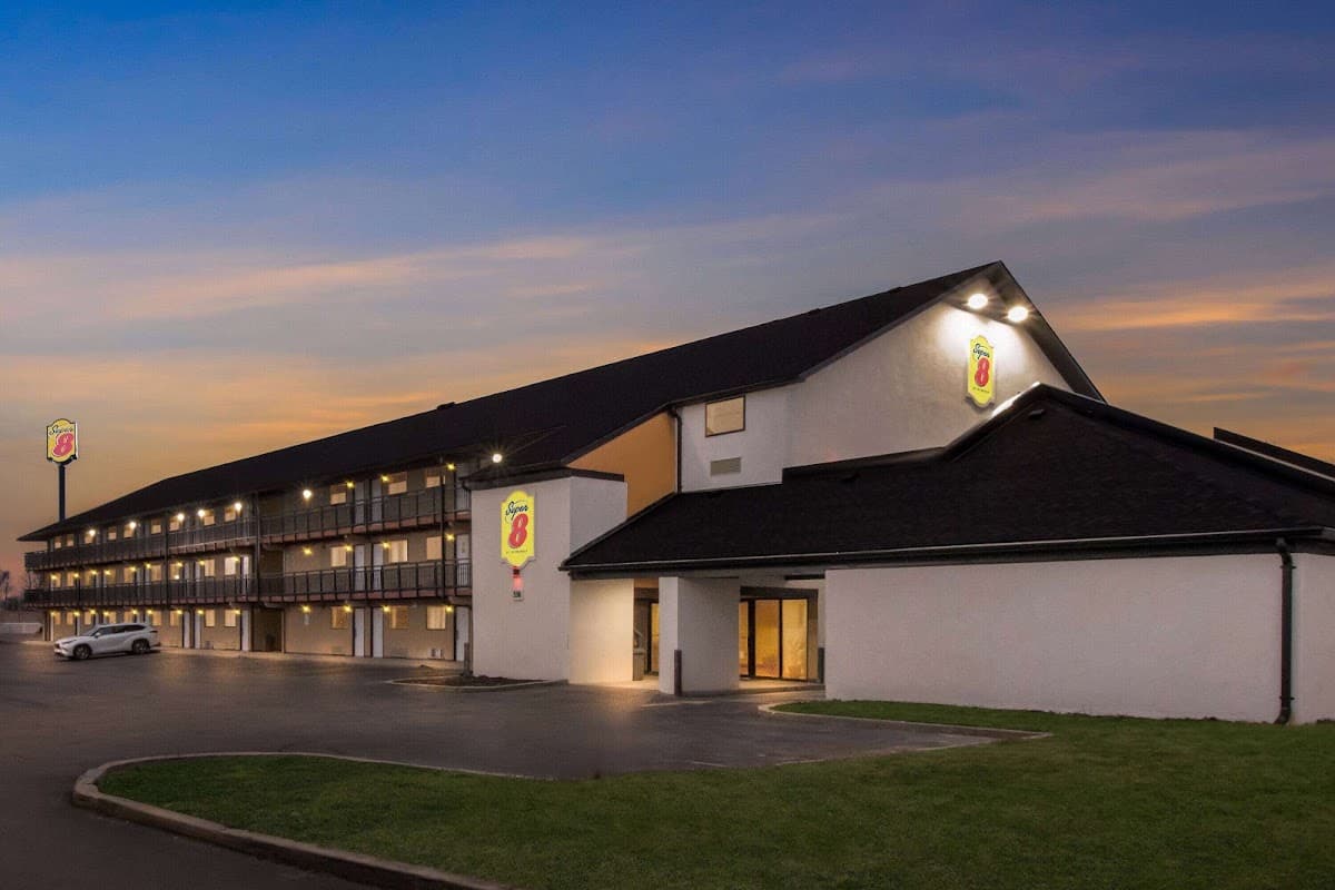 Super 8 by Wyndham Vandalia/Dayton International Airport, Motel in Vandalia