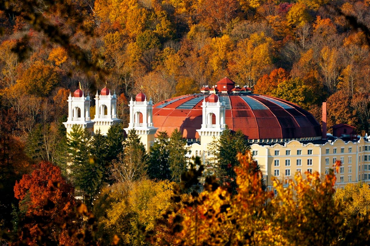 West Baden Springs, Hotel in French Lick
