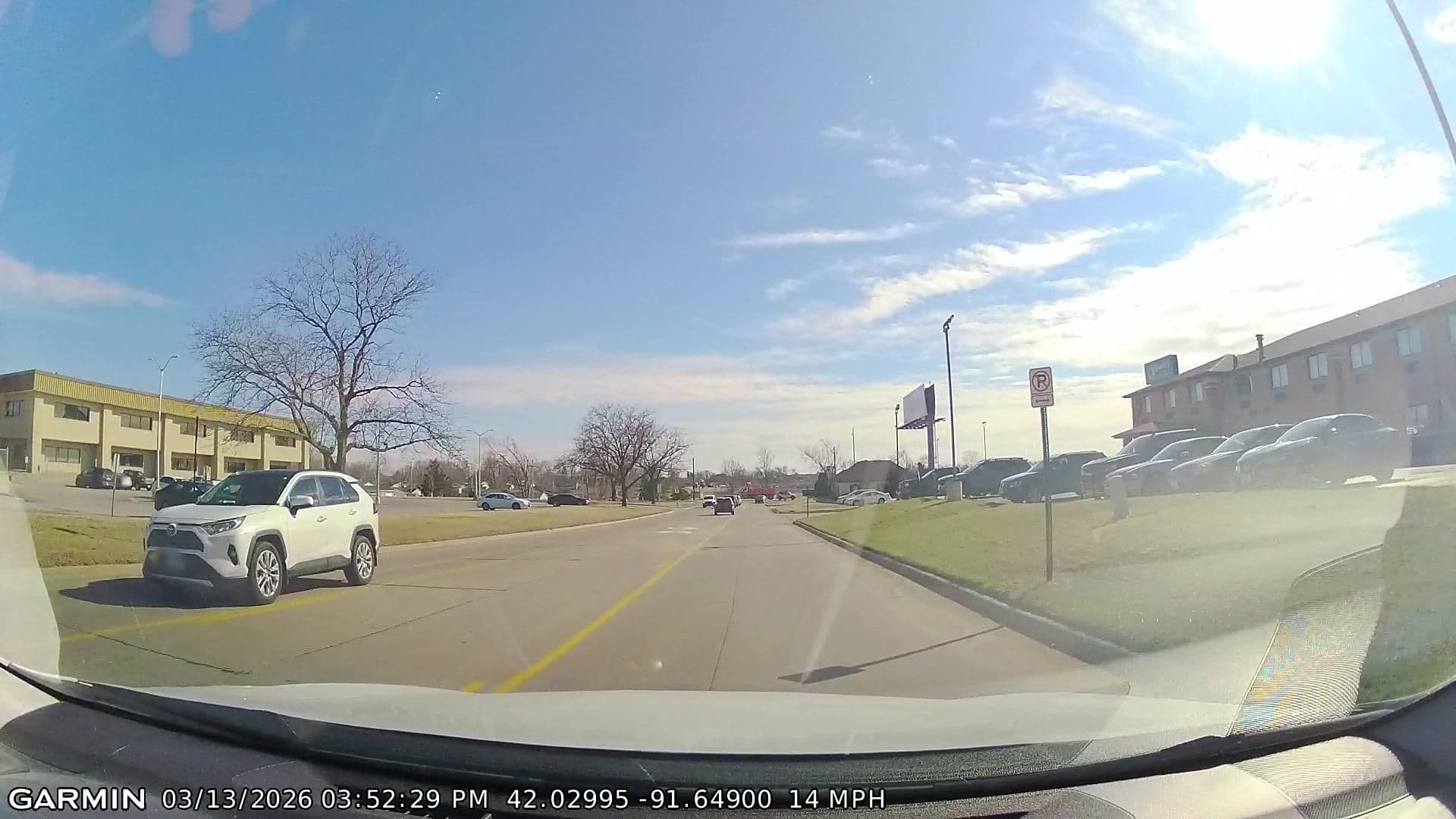 Street view near Quality Inn, Cedar Rapids — © FeetAndInches (CC BY-SA · Mapillary)