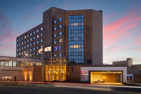 Oshkosh Marriott Waterfront Hotel & Convention Center, Hotel in Oshkosh