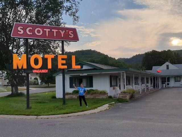 Scotty's Motel, Motel in Munising
