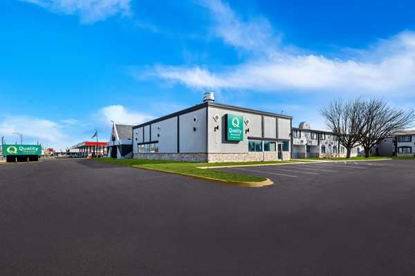 Quality Inn & Suites Council Bluffs, Hotel in Omaha