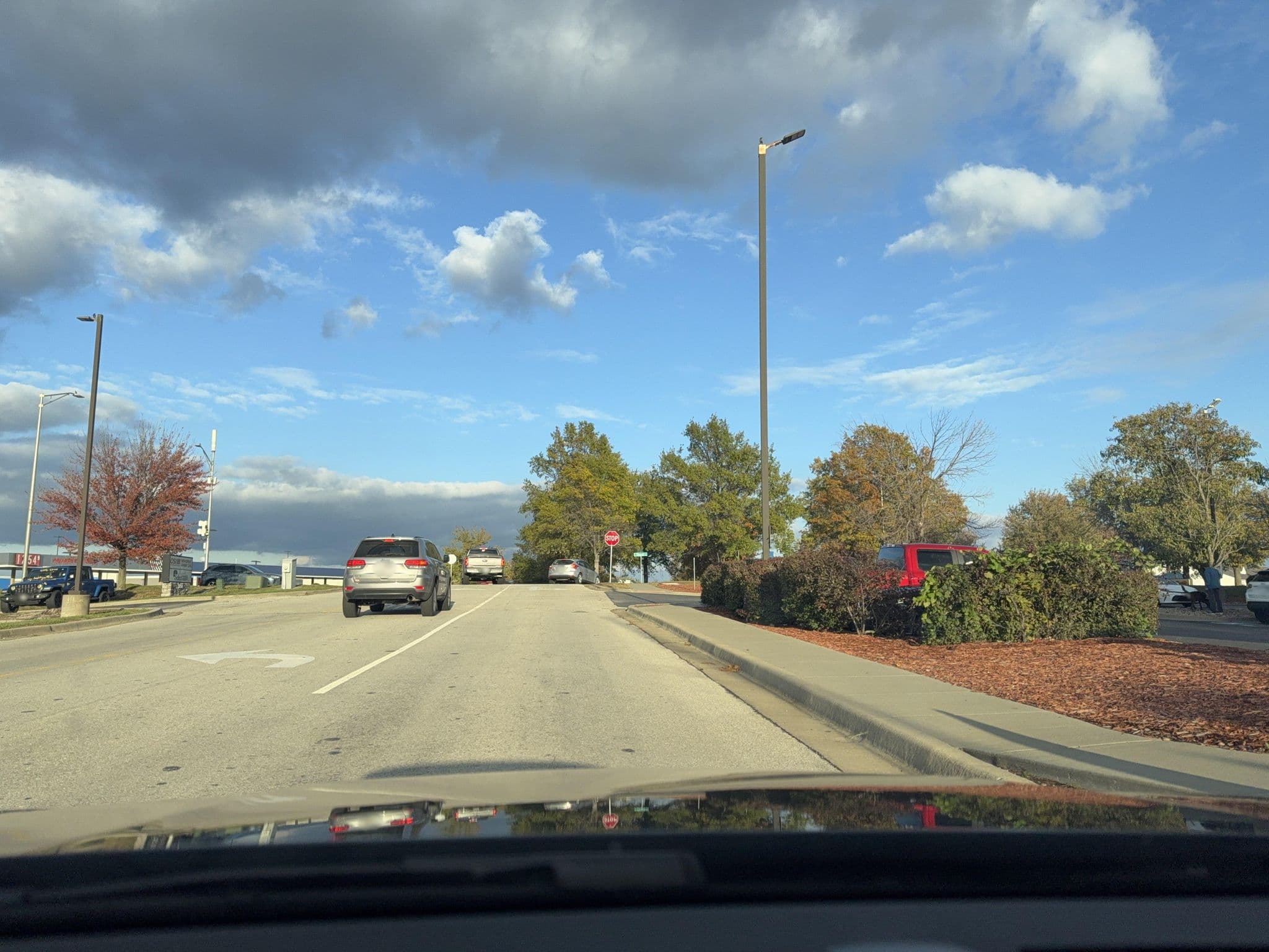 Street view near Holiday Inn Express, Liberty — © kc3910 (CC BY-SA · Mapillary)