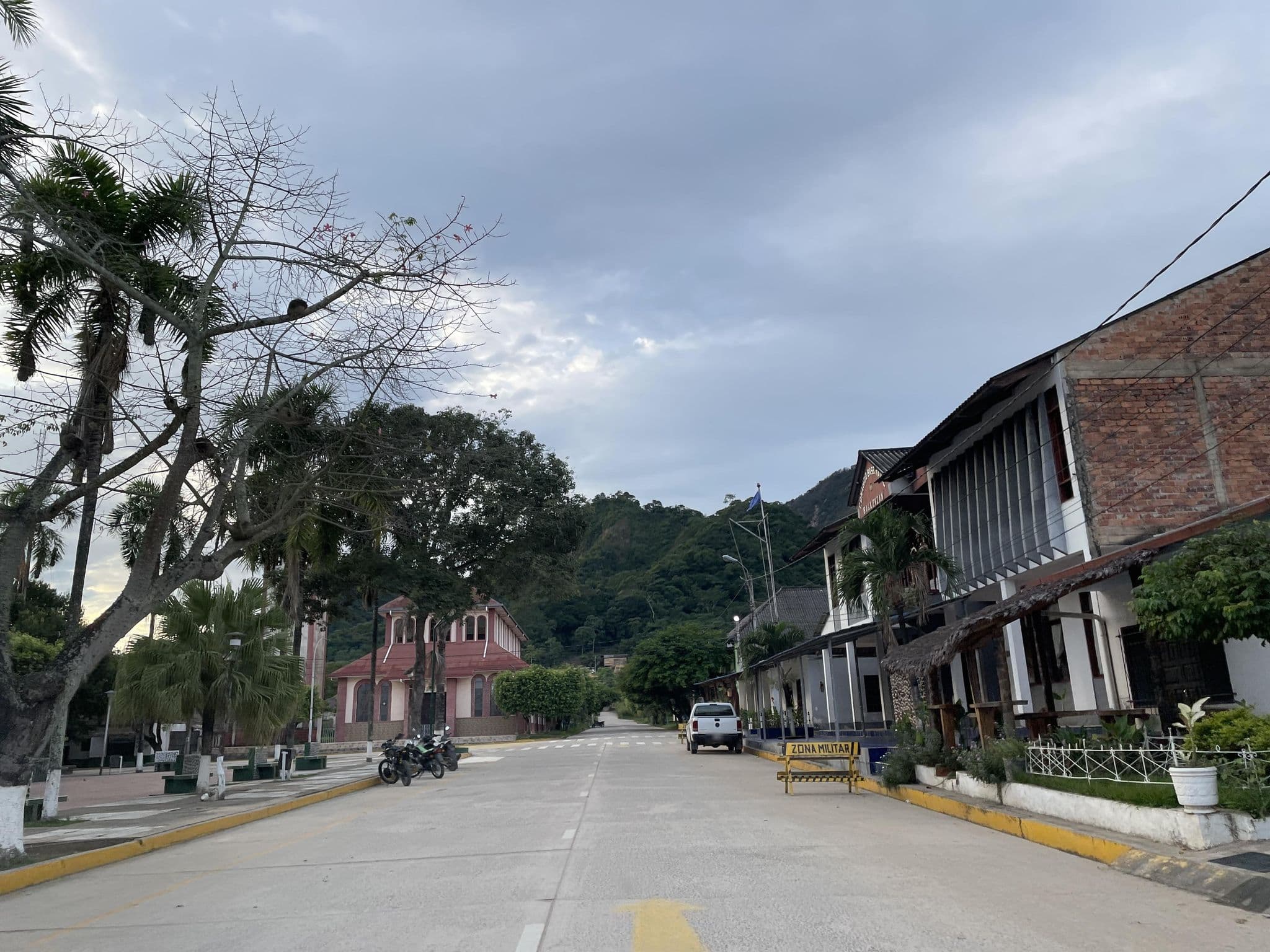 Street view near Hotel Oriental, Rurrenabaque — © cesarc (CC BY-SA · Mapillary)