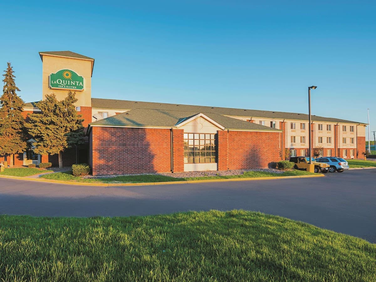 La Quinta Inn & Suites Minneapolis Northwest, Hotel in Brooklyn Park