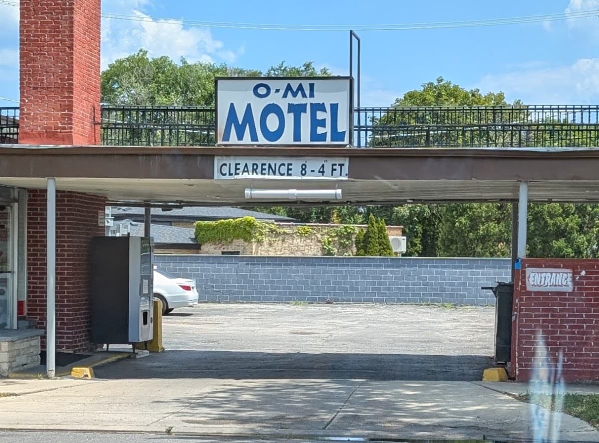 O-Mi Motel, Motel in Lincoln Square