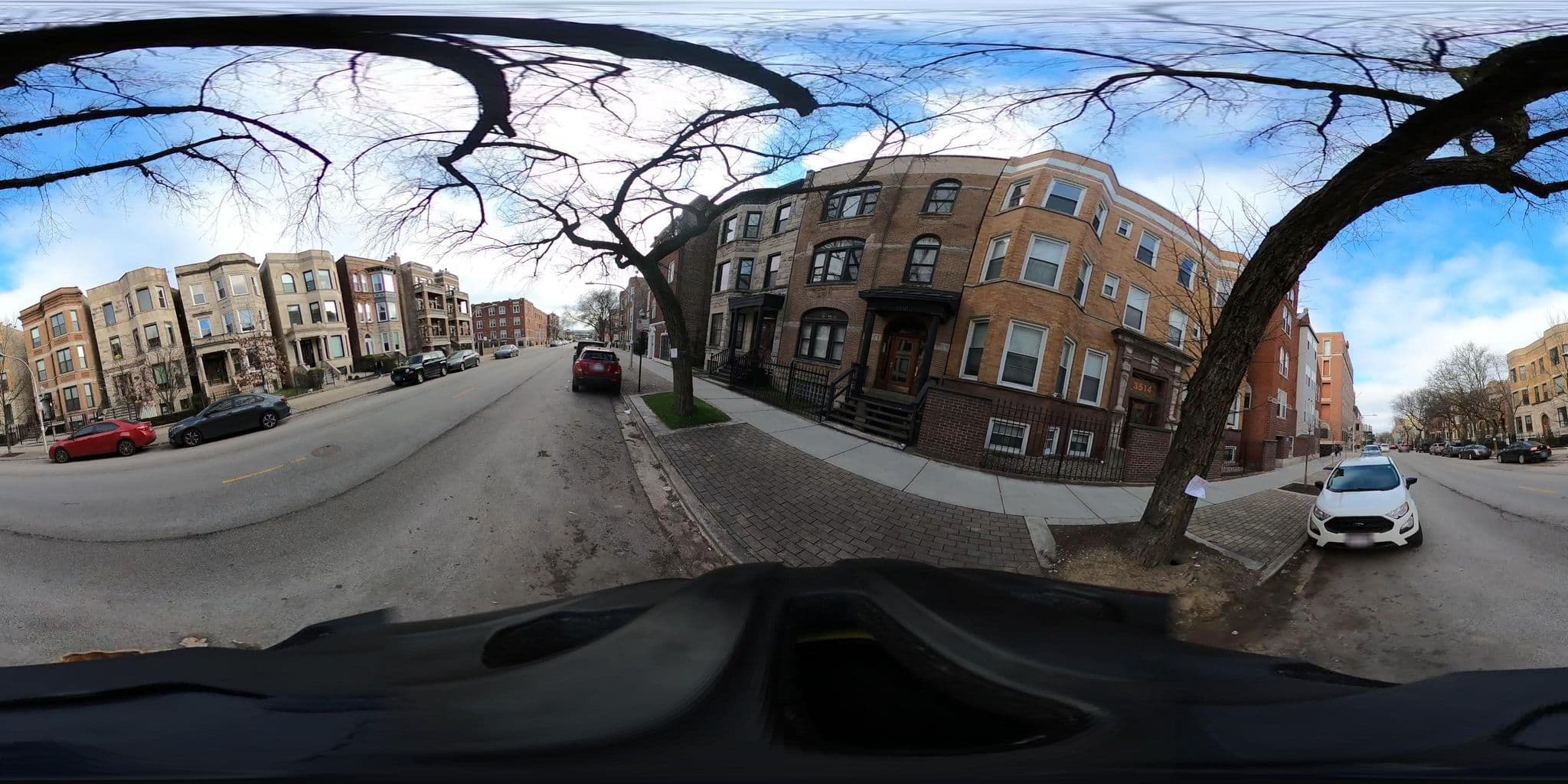 Street view near Wrigley Hostel, North Center — © epicspongee (CC BY-SA · Mapillary)
