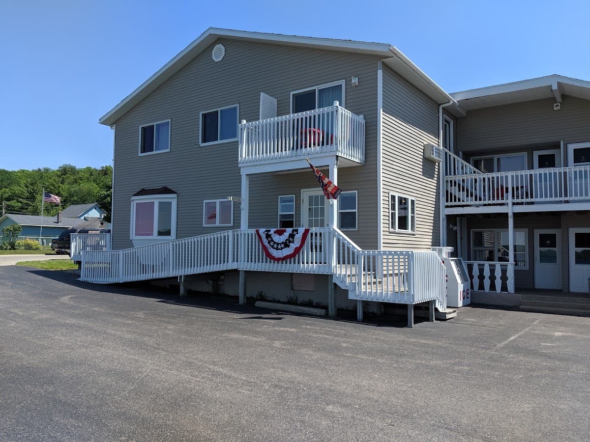Sunset Motel on the Bay, Motel in Munising