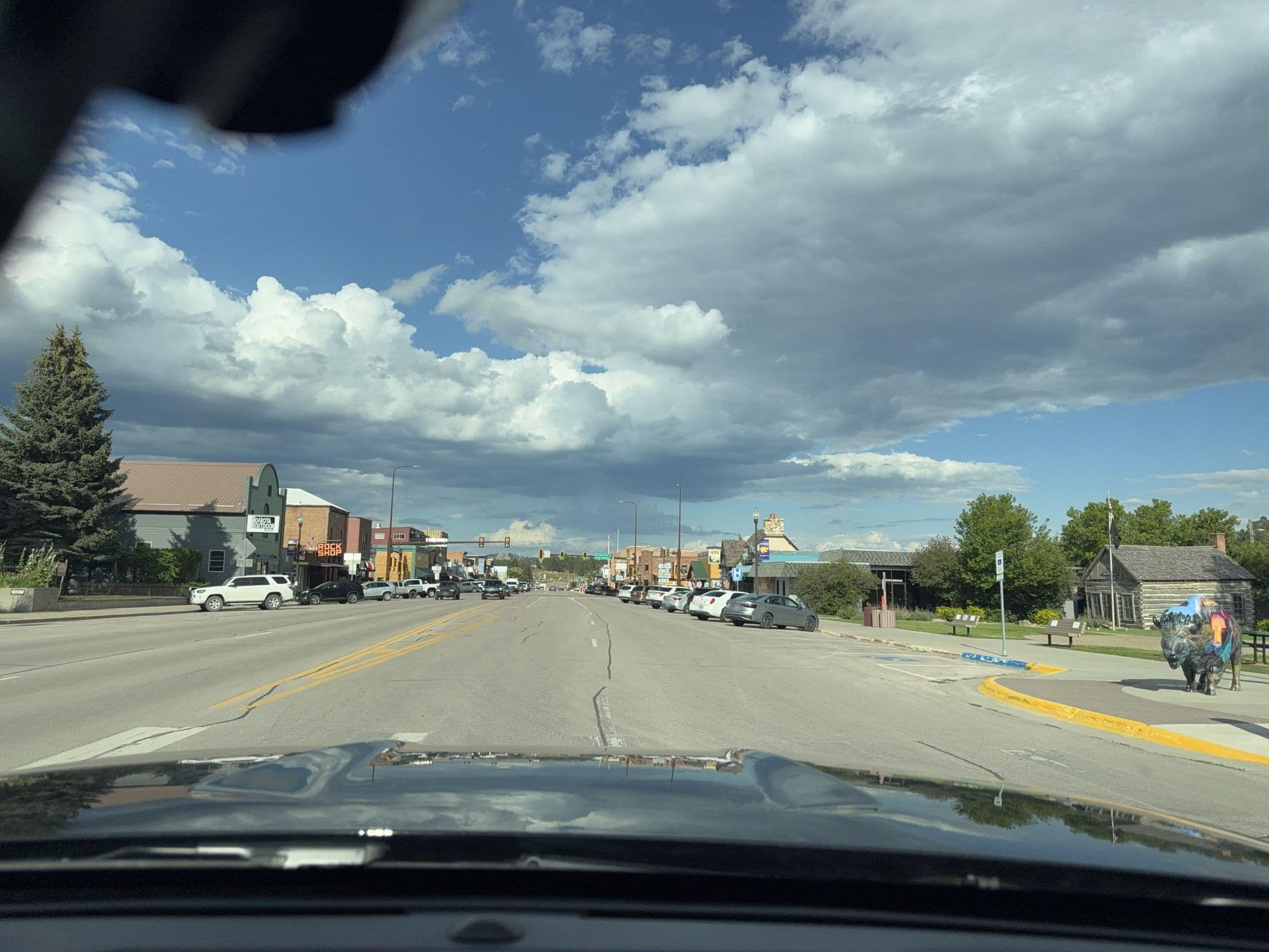 Street view near EconoLodge Custer, Custer — © whitecotton (CC BY-SA · Mapillary)