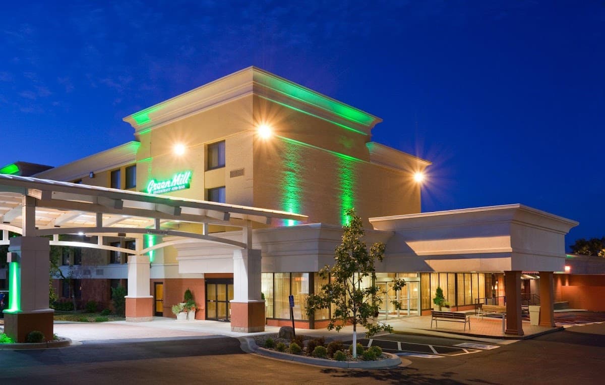 Holiday Inn Blmgtn Arpt South- Mall Area, Hotel in Bloomington
