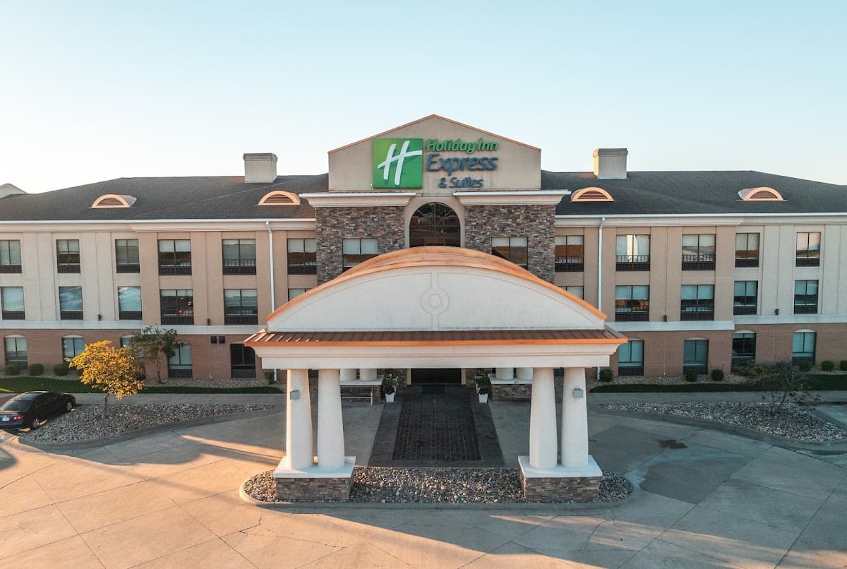 Holiday Inn Express & Suites Saint Robert - Leonard Wood, Hotel in Saint Robert