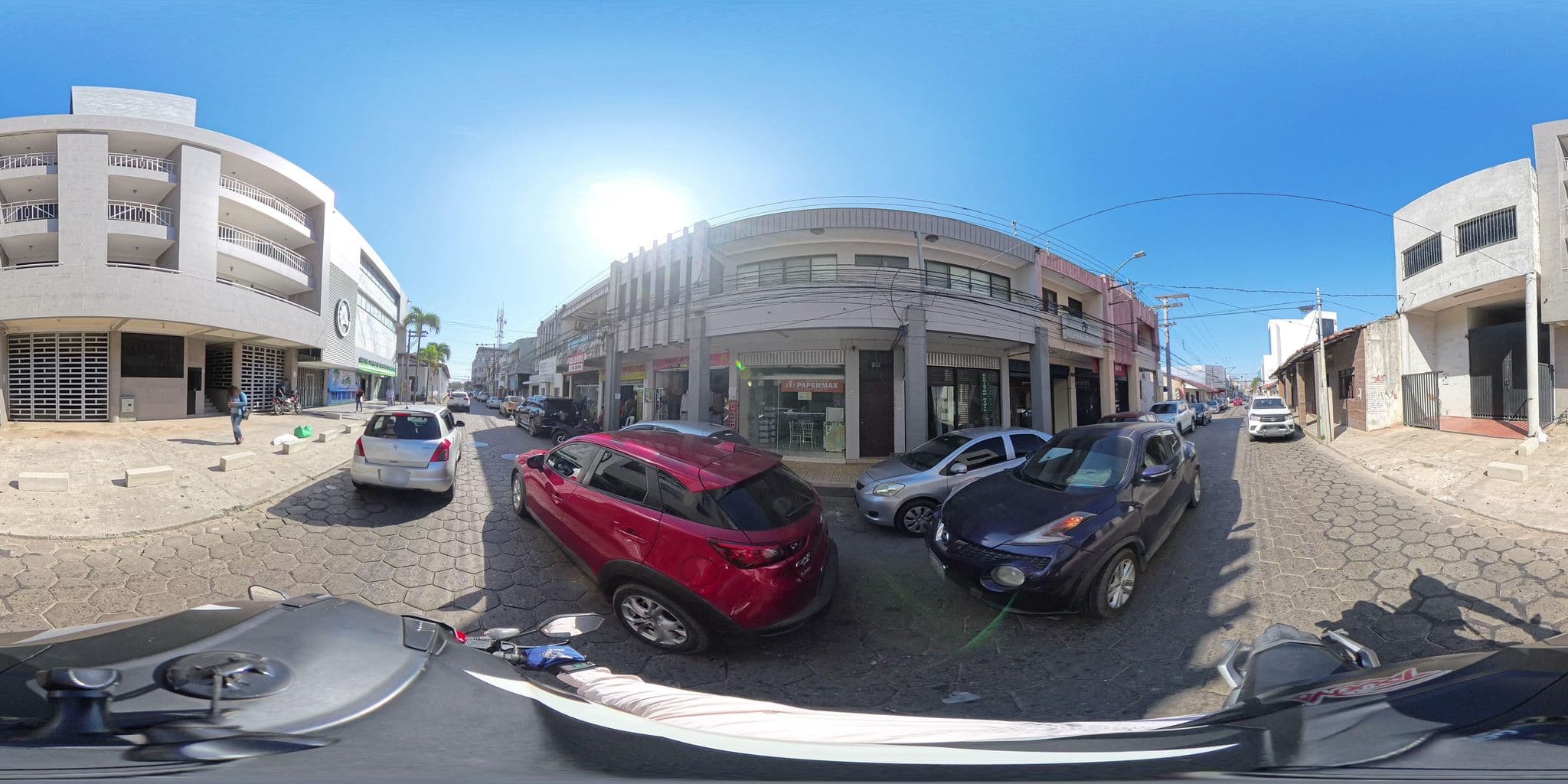 Street view near Roma, Santa Cruz de la Sierra