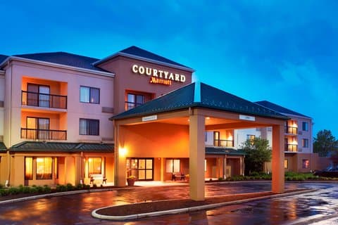Courtyard Cleveland Airport North, Hotel in North Olmsted