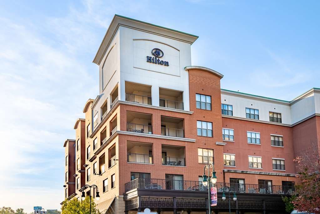 Hilton Promenade at Branson Landing, Hotel in Branson